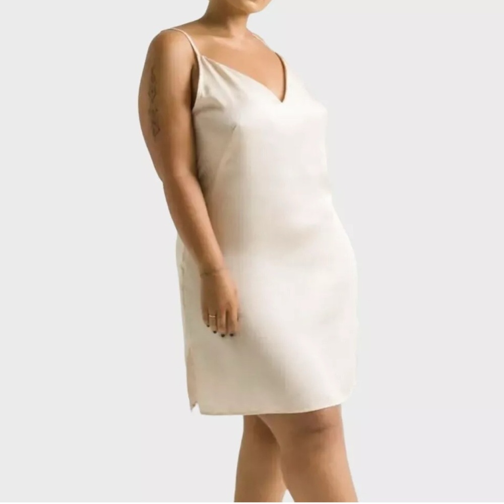 Ettitude Bamboo Sateen Slip Dress Oat Sustainable Quiet Luxury Size Large NEW